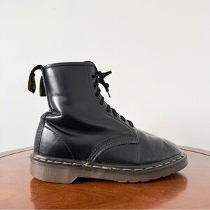 Vintage Dr. Martens Unisex 1460 8-eye Leather Lace Up Ankle Boots | US 7